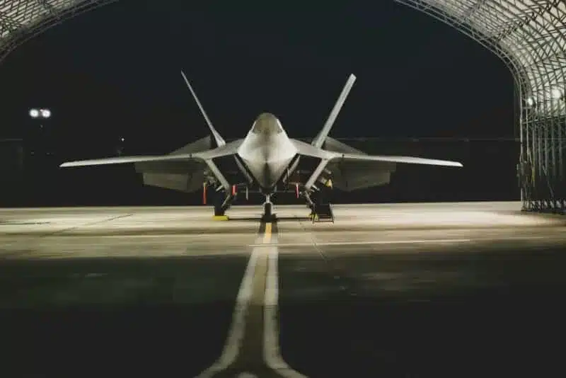 Lockheed-Martin-F-22-Raptor